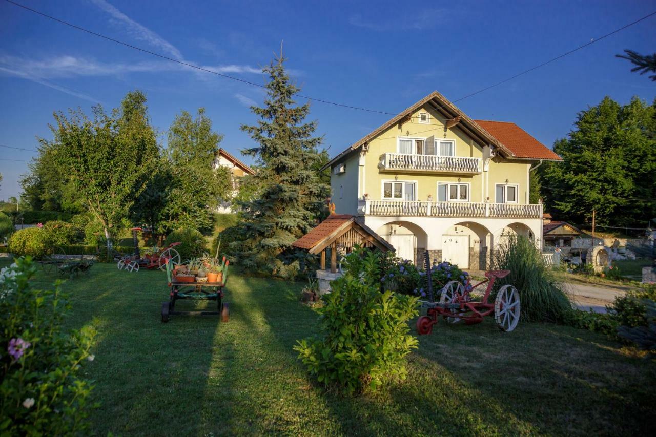 Studio Apartments Eagle Rakovica Exterior photo